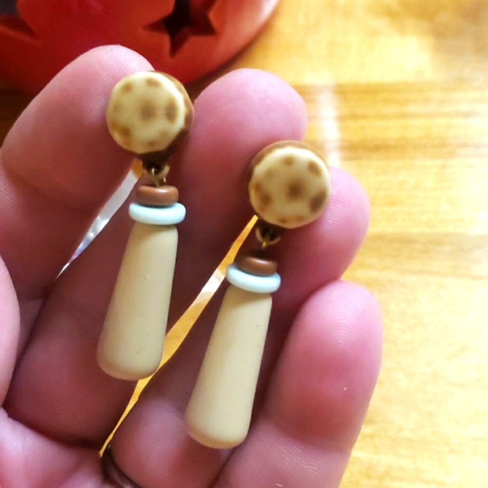 Vintage post back earrings